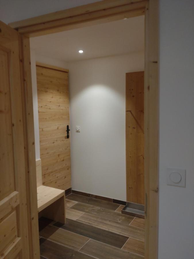 La Maizon Du Bois - Le Haut Appartement De 130 M2 - Le Bas Appartement De 70 M2 Ла-Плань Екстер'єр фото